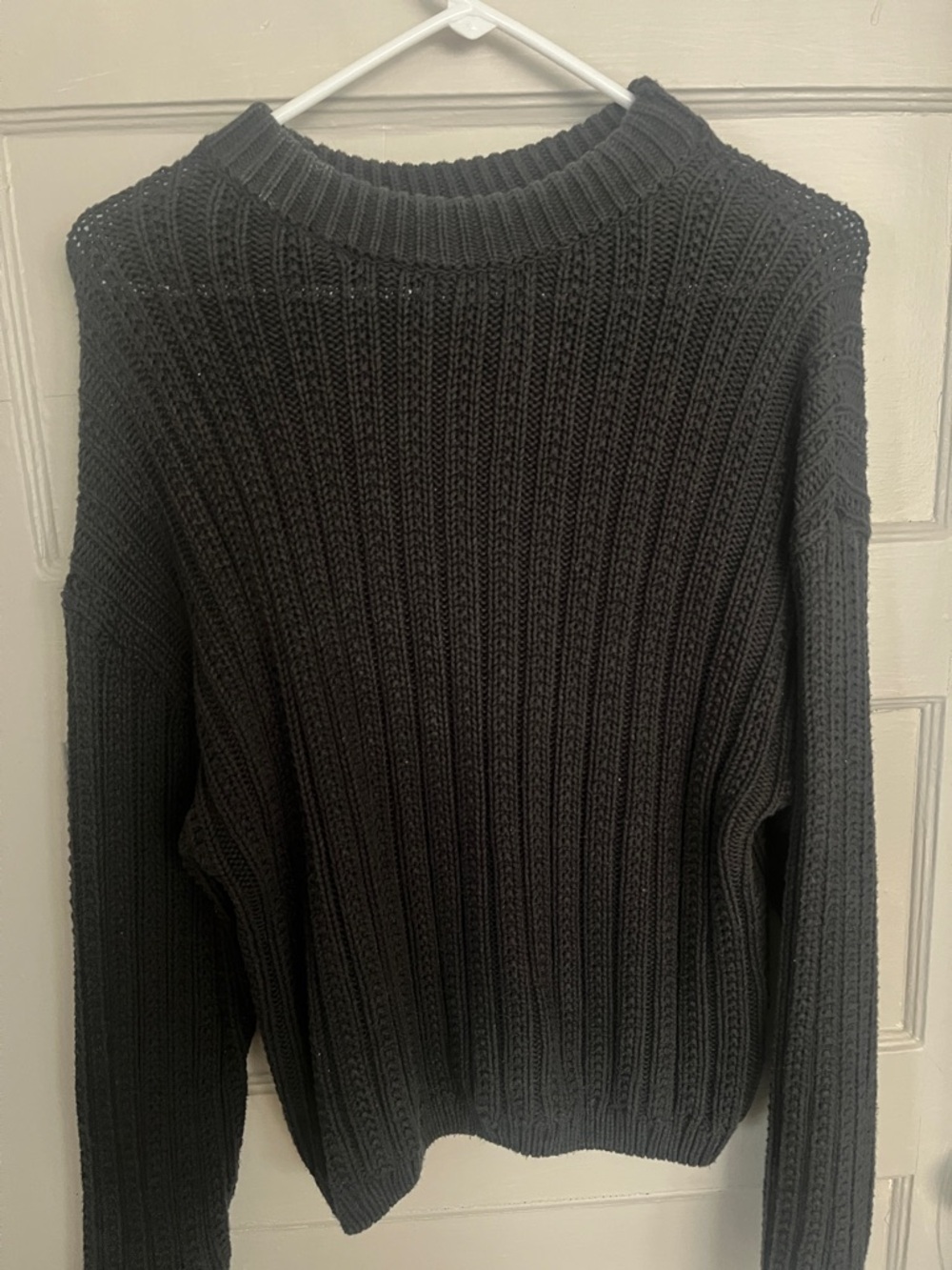 Universal Thread Black Ribbed Knit Sweater